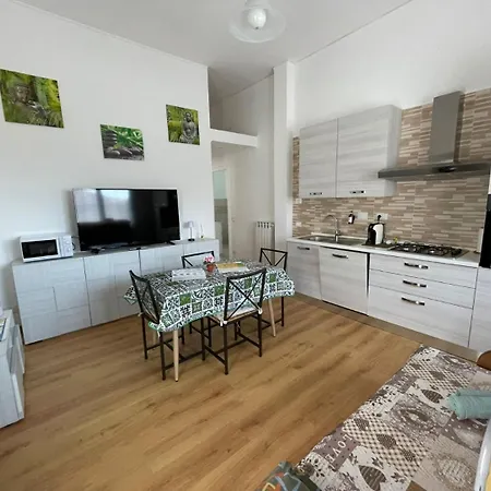 Apartamento Luna Home- Vista Mare - 4 Posti Letto Con Parcheggio Privato - Wifi